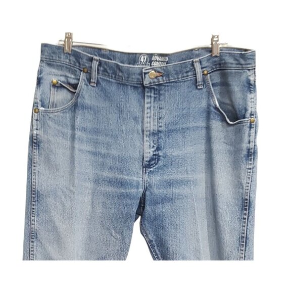 Wrangler 47MWZ Jeans Mens 40/31 Advanced Comfort Regular Fit Jeans Distressed - Picture 2 of 8